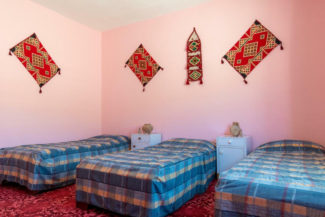 Bedouin Pink Ecohouse Bed and Breakfast Wadi Musa Exterior foto